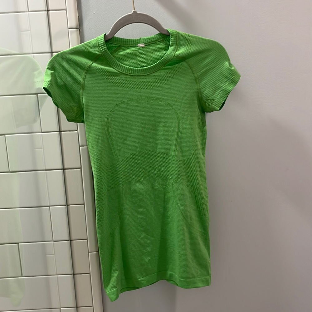 Lululemon swiftly tech green